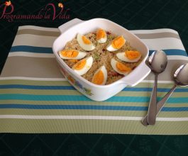 Cuscús con Tocineta y Huevo Cocido