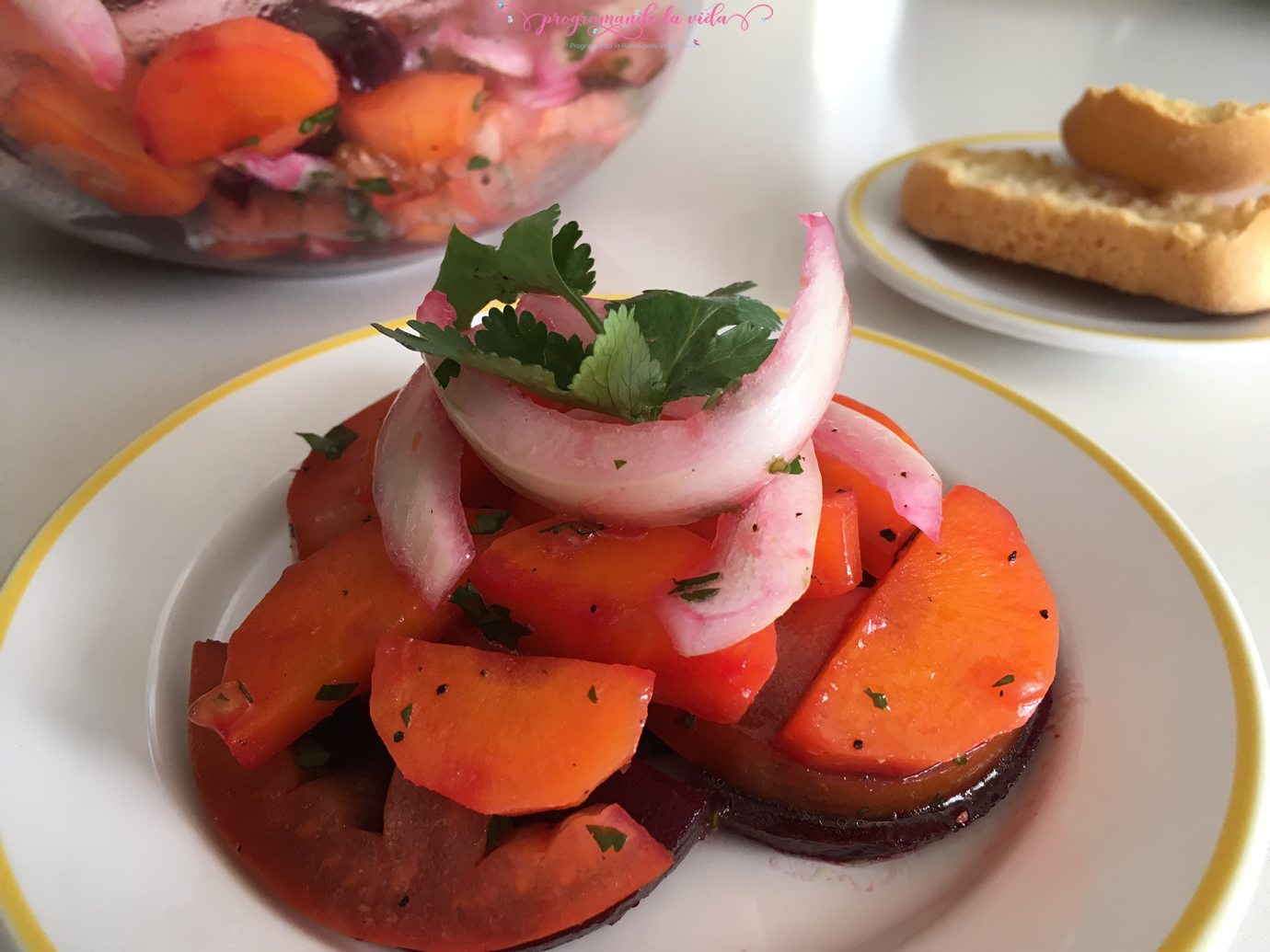 Ensalada de Remolacha Zanahoria-Tomate y Cilantro